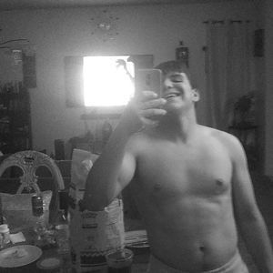 Meet your Posher, Carlos